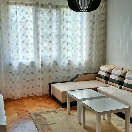 Irechek Apartamento *